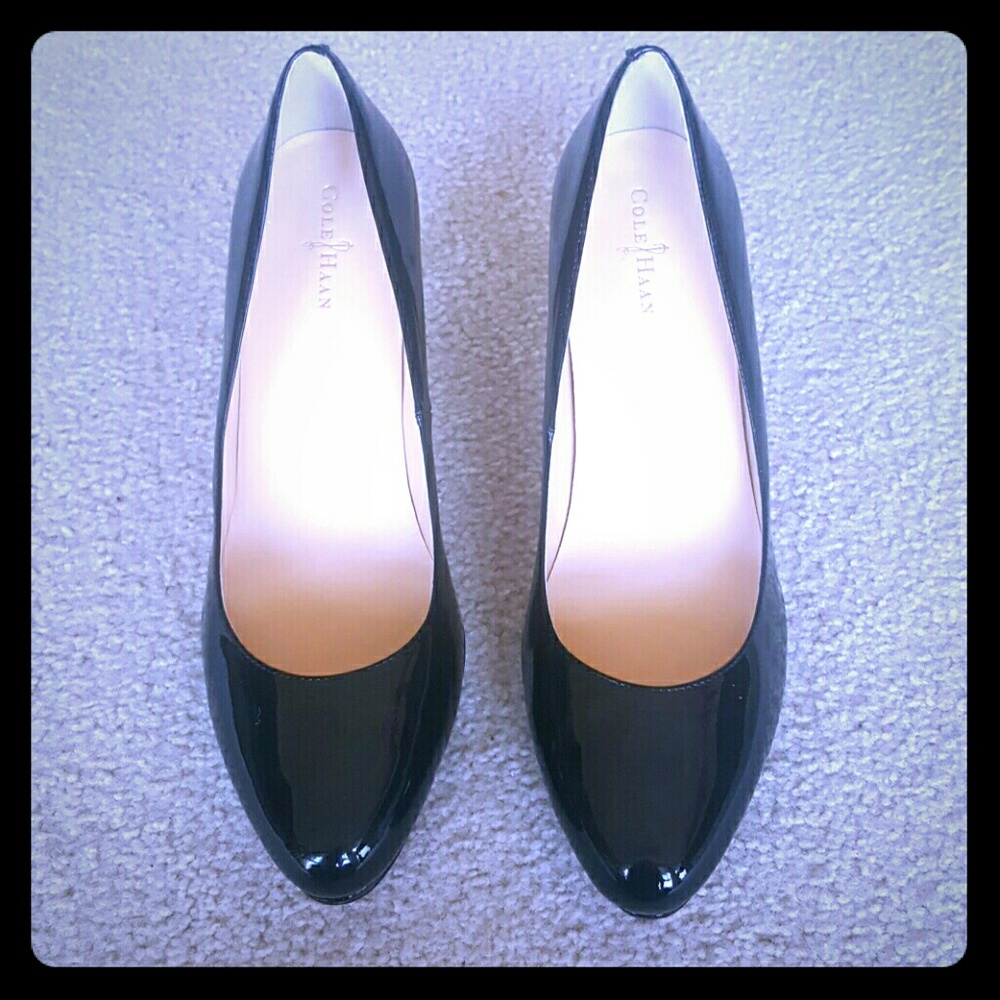 Cole haan leather pumps